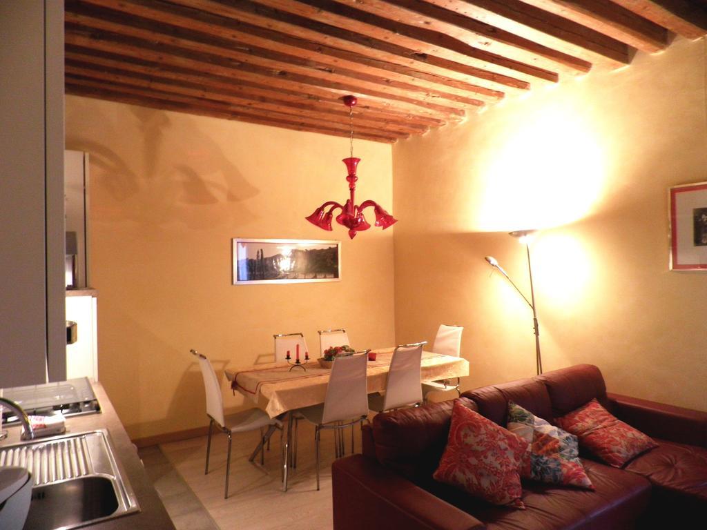 Ca' Delle Maschere Venecia Habitación foto